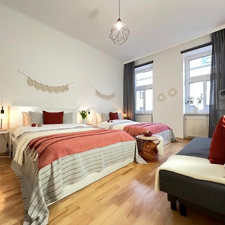 Joyful Place Apartment Wina Bagian luar foto